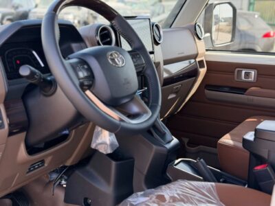 2026 Toyota Land Cruiser LC79 DC Full option 4 Cylinder Petrol Engine White Brown Pickup