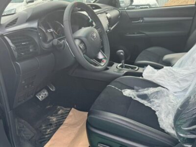 2024 Toyota Hilux 2.4 Litre Diesel 4-cylinder Engine Black Pick-Up Truck 4WD