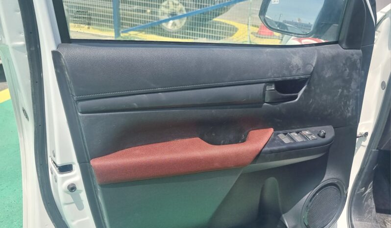 2023 Toyota Hilux 2.4 Litre Diesel 4-cylinder Engine White Red Pick-Up Truck 4WD