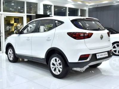 2020 MG ZS Comfort 4 Cylinders Petrol Engine White Black Crossover GCC Specs