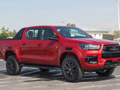 2023 Toyota Hilux 2.4 Litre Diesel 4-cylinder Engine Red Black Pick-Up Truck 4WD