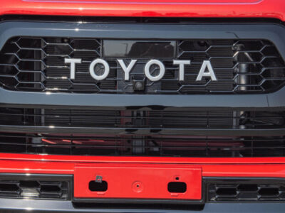 2023 Toyota Hilux 2.4 Litre Diesel 4-cylinder Engine Red Black Pick-Up Truck 4WD