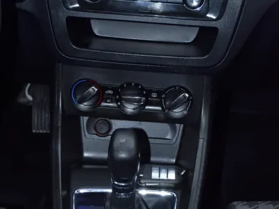 2020 MG ZS Comfort 4 Cylinders Petrol Engine White Black Crossover GCC Specs