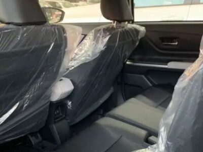 2024 Toyota Veloz 1.5-liter 4-cylinder Petrol Engine Light White Black Compact MPV FWD