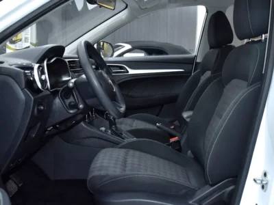 2020 MG ZS Comfort 4 Cylinders Petrol Engine White Black Crossover GCC Specs