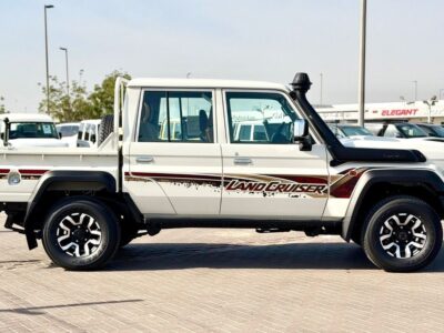 2026 Toyota Land Cruiser LC79 DC Full option 4 Cylinder Petrol Engine White Brown Pickup