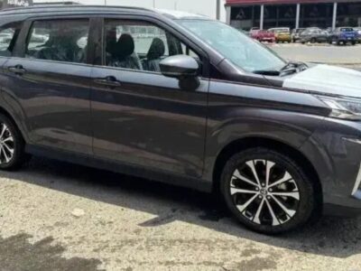 2024 Toyota Veloz 1.5-liter 4-cylinder Petrol Engine Dark Grey Black Compact MPV FWD
