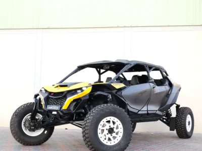 2026 Can-am Maverick MAX 3 Cylinders Petrol Engine Yellow Black CARBON PACKAGE