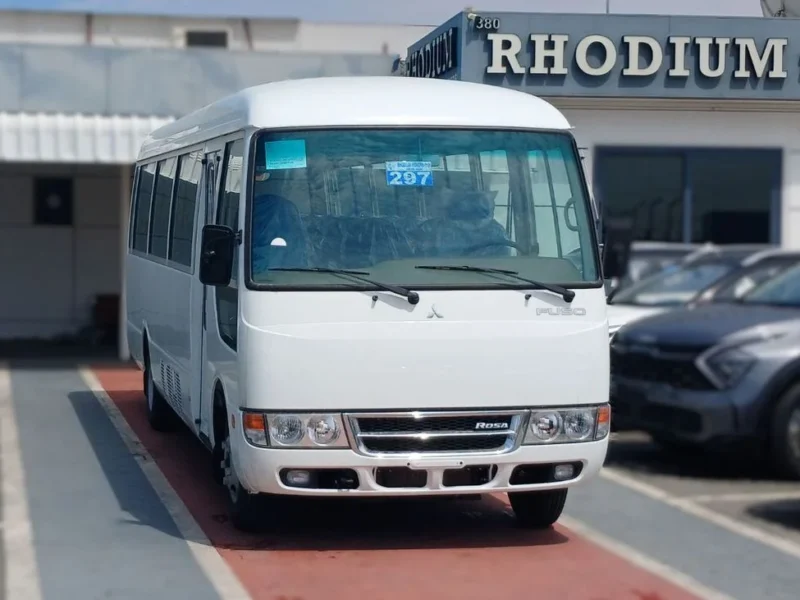 2026 Mitsubishi Rosa 4.2L 6 Cylinder Diesel Engine 33-Seater White Blue Bus GCC Specs