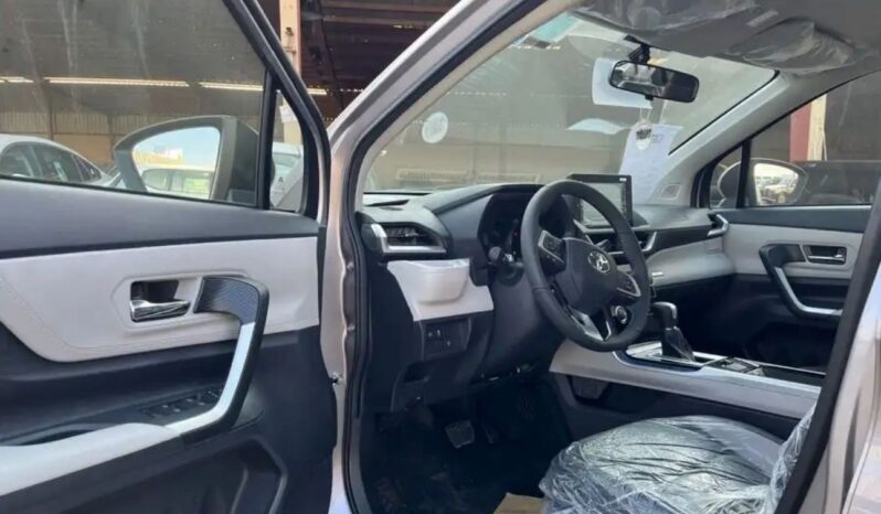 2024 Toyota Veloz 1.5-liter 4-cylinder Petrol Engine Light Grey Black Compact MPV FWD