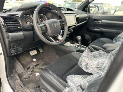 2026 Toyota Hilux Gr Sport 4.0 Litres 6 Cylinders Petrol Engine White Black Pick Up Truck