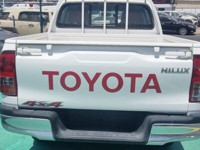 2023 Toyota Hilux 2.4 Litre Diesel 4-cylinder Engine White Red Pick-Up Truck 4WD