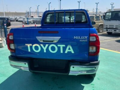 2023 Toyota Hilux 2.4 Litre Diesel 4-cylinder Engine Blue Black Pick-Up Truck 4WD