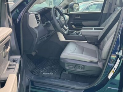 2024 Toyota Tundra 3.4L twin-turbo V6 Petrol Engine Blue Grey Pick-Up Truck 4WD