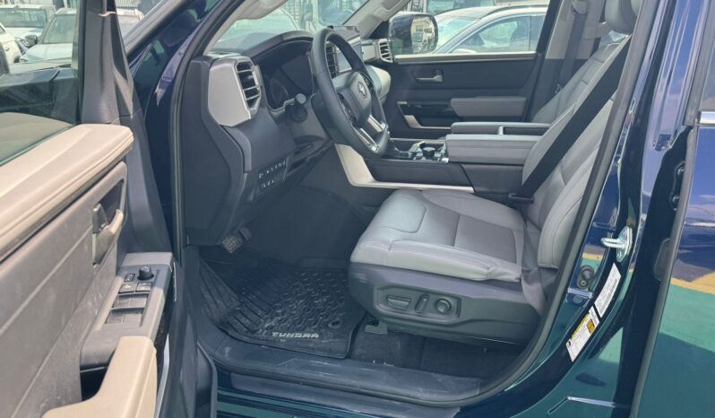 2024 Toyota Tundra 3.4L twin-turbo V6 Petrol Engine Blue Grey Pick-Up Truck 4WD