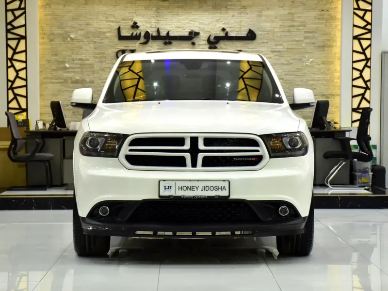 2018 Dodge Durango GT 6 Cylinders Petrol Engine White Beige SUV GCC Specs