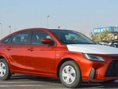 2023 Toyota Yaris 1.5 Litres 4 Cylinders Petrol Engine Orange Beige Sedan FWD