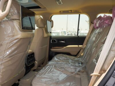 2025 Toyota Land Cruiser GXR 3.5L 6 Cylinder TWIN TURBO Grey Beige GCC Specs