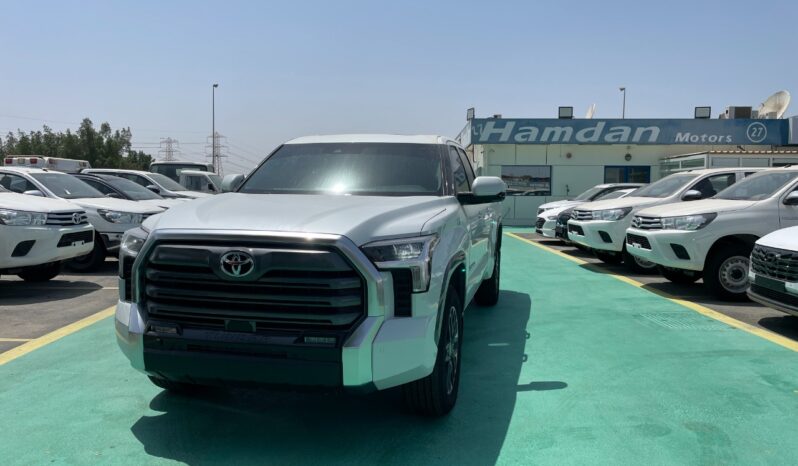 2024 Toyota Tundra 3.4L twin-turbo V6 Petrol Engine White Black Pick-Up Truck 4WD