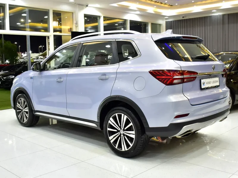 2022 MG RX5 Luxury 4 Cylinders Petrol Engine Blue Red Crossover GCC Specs