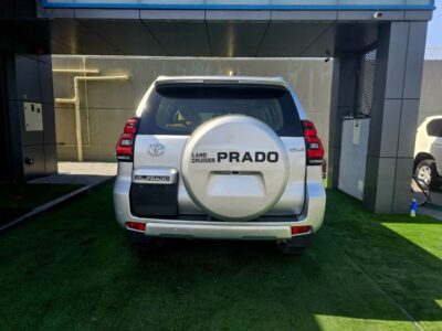 2020 Toyota Prado GXR V6 Petrol Engine 4.0 Litres 4WD Silver Beige SUV GCC Specs