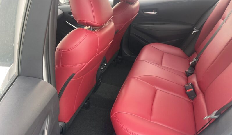 2024 Toyota Corolla 1.8 Litres Hybrid 4-cylinder Engine White Red Sedan AWD
