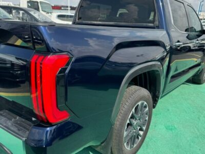 2024 Toyota Tundra 3.4L twin-turbo V6 Petrol Engine Blue Grey Pick-Up Truck 4WD