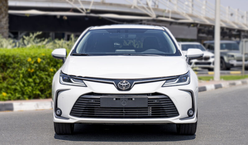 2024 Toyota Corolla 2.0 Litres Inline 4-cylinder Petrol Engine White Black Sedan FWD