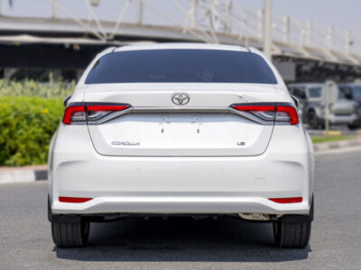 2024 Toyota Corolla 2.0 Litres Inline 4-cylinder Petrol Engine White Black Sedan FWD