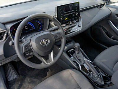 2024 Toyota Corolla 2.0 Litres Inline 4-cylinder Petrol Engine White Black Sedan FWD