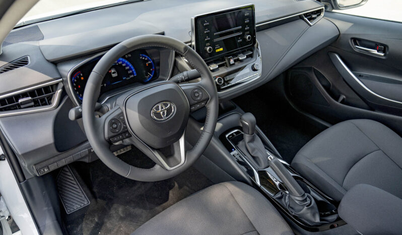 2024 Toyota Corolla 2.0 Litres Inline 4-cylinder Petrol Engine White Black Sedan FWD