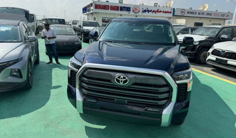 2024 Toyota Tundra 3.4L twin-turbo V6 Petrol Engine Blue Grey Pick-Up Truck 4WD