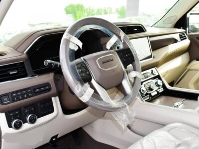2022 GMC Yukon Denali 6.2L EcoTec3 V8 Petrol Engine White Beige SUV 4WD