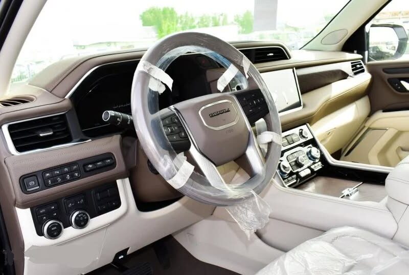 2022 GMC Yukon Denali 6.2L EcoTec3 V8 Petrol Engine White Beige SUV 4WD