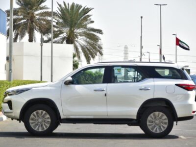 2022 Toyota Fortuner 2.8L Turbocharged 4 Cylinder Diesel Engine White Tan SUV 4WD