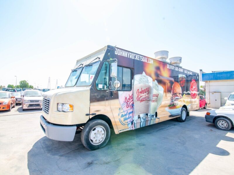 2012 Ford Freightliner MT45 6.0L V8 Petrol Engine Beige Black Truck