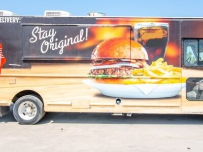 2012 Ford Freightliner MT45 6.0L V8 Petrol Engine Beige Black Truck