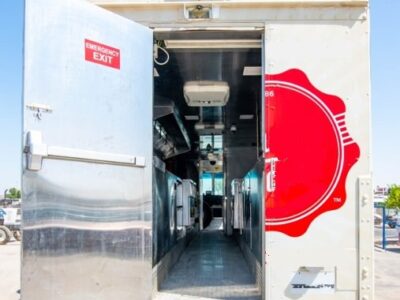 2012 Ford Freightliner MT45 6.0L V8 Petrol Engine Beige Black Truck