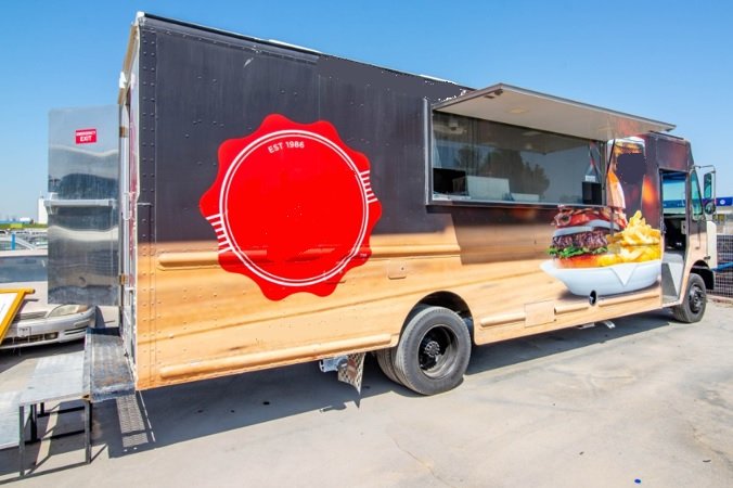 2012 Ford Freightliner MT45 6.0L V8 Petrol Engine Beige Black Truck