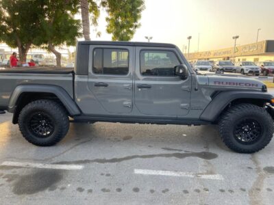 2021 Jeep Gladiator Rubicon Dual Cab 3.6L Petrol V6 Engine Grey Black Pickup Truck