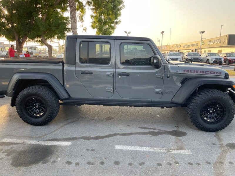 2021 Jeep Gladiator Rubicon Dual Cab 3.6L Petrol V6 Engine Grey Black Pickup Truck