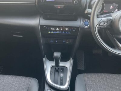 2022 Toyota Yaris Cross Urban 1.5L 3-cylinder Hybrid Engine Red Grey SUV 4WD