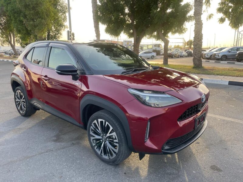2022 Toyota Yaris Cross Urban 1.5L 3-cylinder Hybrid Engine Red Grey SUV 4WD