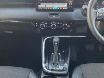 2023 Honda HR-V HEV 1.5 Litres 4-cylinder Petrol + Hybrid Motor Red Grey SUV