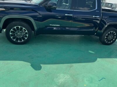 2024 Toyota Tundra 3.4L twin-turbo V6 Petrol Engine Blue Grey Pick-Up Truck 4WD