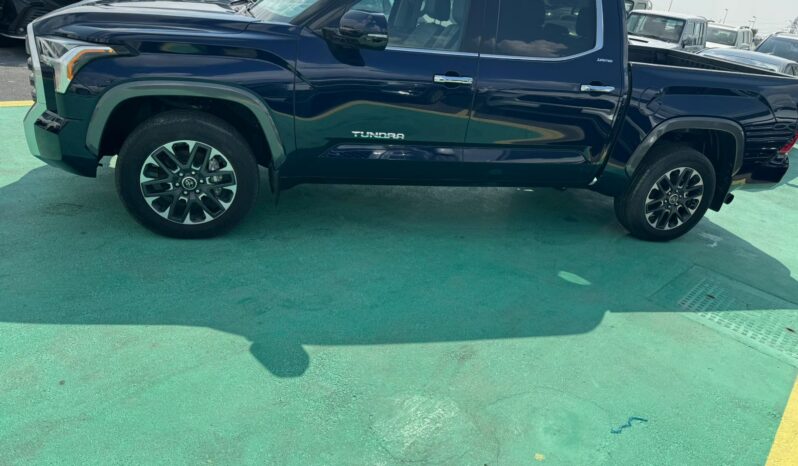 2024 Toyota Tundra 3.4L twin-turbo V6 Petrol Engine Blue Grey Pick-Up Truck 4WD