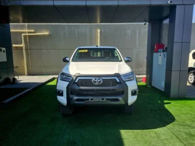 2024 Toyota Hilux SR5 2.7 Litres V4 Petrol Engine White Red Pickup Truck 4WD