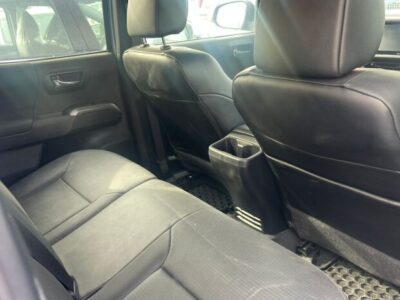 2024 Toyota Tundra 3.4L twin-turbo V6 Petrol Engine Blue-Black Pick-Up Truck 4WD