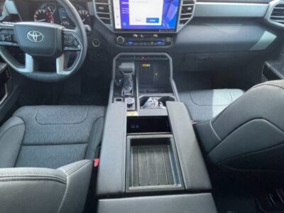 2024 Toyota Tundra 3.4L twin-turbo V6 Petrol Engine White Black Pick-Up Truck 4WD