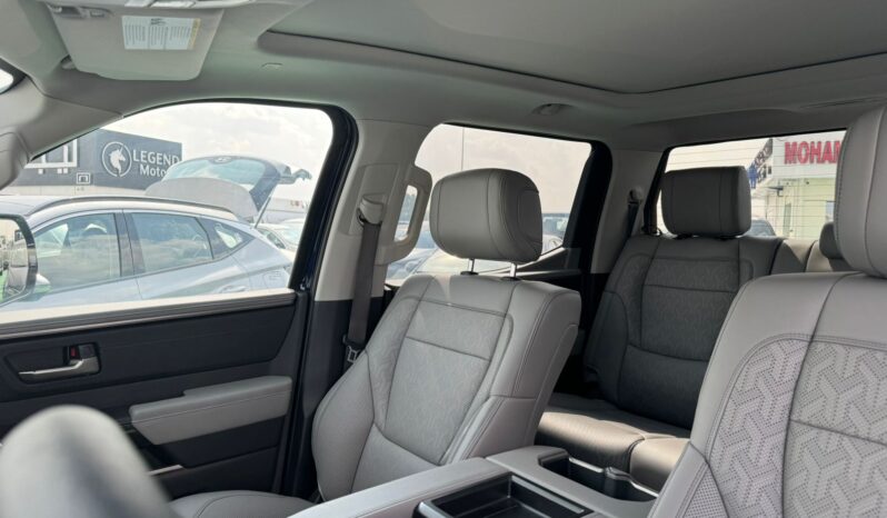 2024 Toyota Tundra 3.4L twin-turbo V6 Petrol Engine Blue Grey Pick-Up Truck 4WD